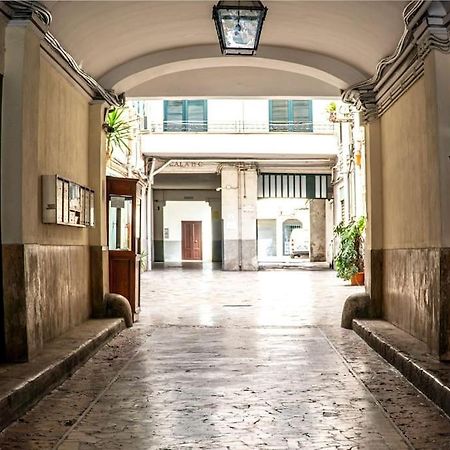 B&B Da Nonna Cicci Apt Vicino Al Teatro Massimo Palermo Zewnętrze zdjęcie